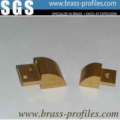 Chine Longue durée d' utilisation Brillante porte en laiton doré Fermeture de broche fournisseur