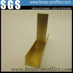 Chine Barre en laiton d'extrusion à haute densité / Barre en alliage de cuivre extrudé fournisseur