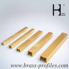 Chine U-profiles extrudés en cuivre / plaque U en laiton / plaque U en alliage fournisseur