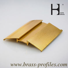 Chine Cadre de fenêtre de porte en laiton personnalisable et cadre de fenêtre de porte durable fournisseur