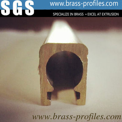 Extrusion de laiton de sortie d'usine pour les profilés de verrouillage et de sécurité en laiton fournisseur