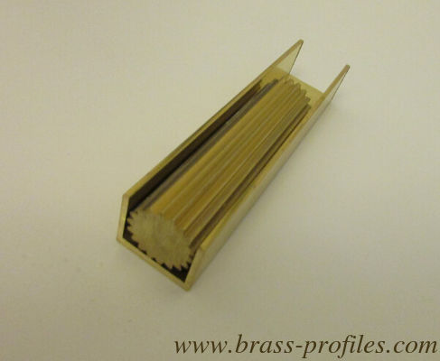 Barre en laiton d'extrusion à haute densité / Barre en alliage de cuivre extrudé fournisseur