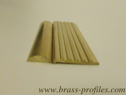 Fabricant de barres en laiton radial extrudé / feuille d'extrusion à arc / tige de cuivre courbée fournisseur