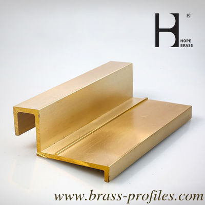C3800 / C3850 Matériaux de construction Extrusion solide Cadre de fenêtre en laiton fournisseur