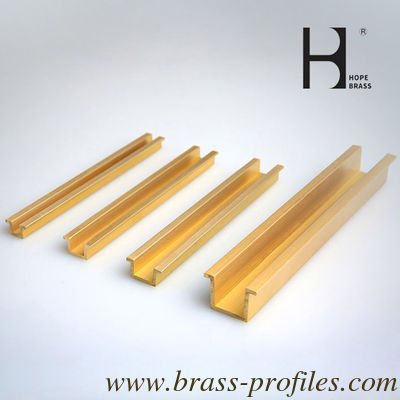 Profiles d'extrusion de canaux en laiton en forme de U fournisseur