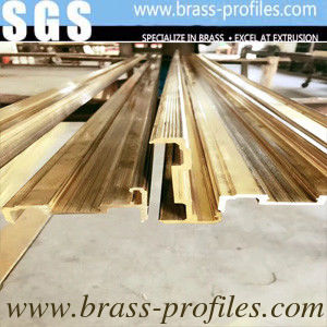 Profil d'extrusion en cuivre Profil en laiton ancien Profil en laiton décoratif fournisseur