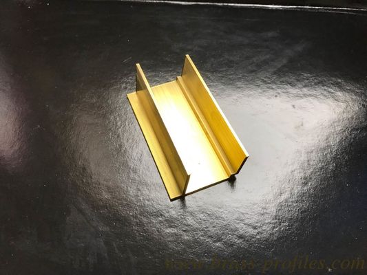 Profiles décoratifs pour meubles en laiton massif Profiles pour sections en laiton H fournisseur