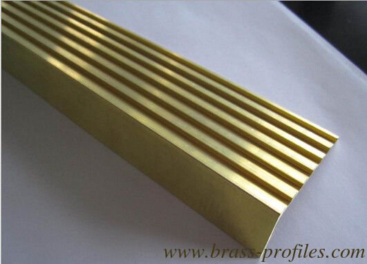 Brass L Angle Architecture et construction pour les garnitures décoratives fournisseur