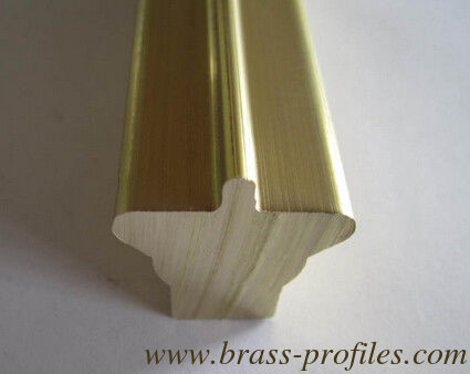 Profiles décoratifs en laiton extrudé Profiles de serrure spéciaux en cuivre massif fournisseur