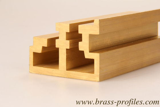 Profiles décoratifs en laiton extrudé Sections en laiton massif fournisseur