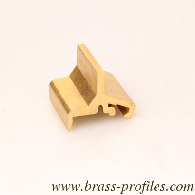 Profiles décoratifs en laiton extrudé Sections en laiton massif fournisseur