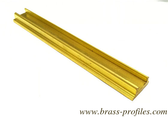 C38000 Formes d'extrusion de laiton plomb Profiles d'extrusion de laiton pour décoration fournisseur