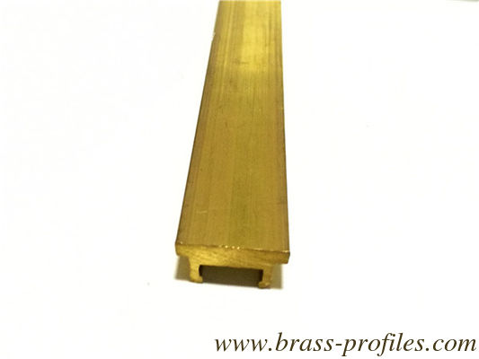 C38000 Formes d'extrusion de laiton plomb Profiles d'extrusion de laiton pour décoration fournisseur