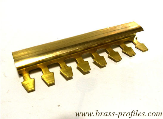 Bandes d'escalier antidérapantes en laiton polonais extrudant bandes de cuivre pour plancher fournisseur