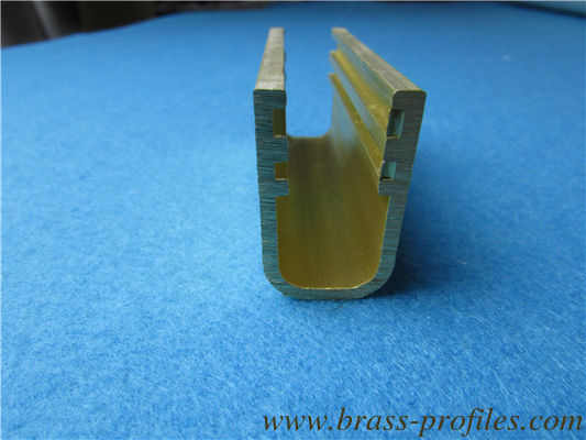 Les formes de la section U en laiton, le canal U en laiton, le canal C en laiton extrudé fournisseur