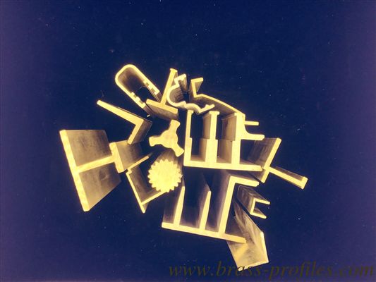 Profiles en laiton de cuivre décoratif extrudés C3800 fournisseur