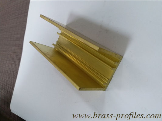 C2680, C2801 Extrusion en laiton Extrusion en laiton pour profilé de fenêtre et de porte fournisseur