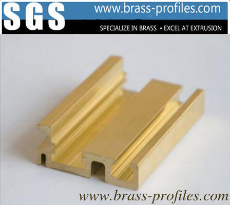 Tailles de bricolage L-bar en laiton extrudé 58 mm x 12 mm L-plaque en cuivre extrudé fournisseur