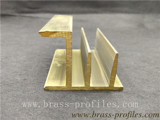 Profiles d'extrusion de cuivre en alliage de cuivre Matériaux de cuivre pour la décoration fournisseur