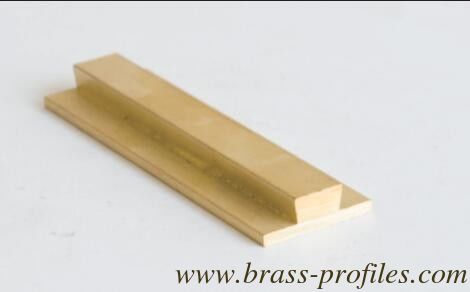 Tête de cuivre résistant à la rouille T Bar T Shape Extrusions de cuivre fournisseur